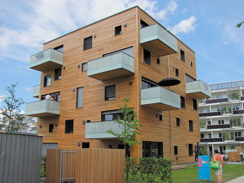 Carbon-Neutral Woodcube Building Made Without Steel or Glue